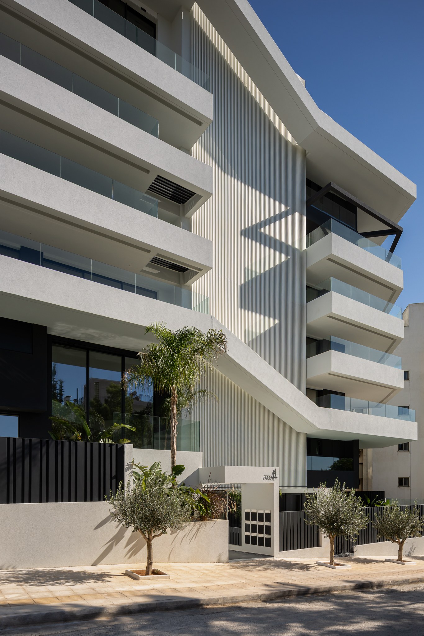 Ταξιαρχών 50 – H πολυτέλεια συναντά την καινοτομία σε μια μοναδική κατασκευή στον Άλιμο