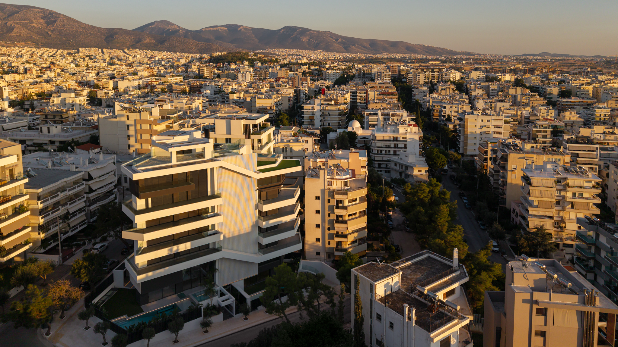 Ταξιαρχών 50 – H πολυτέλεια συναντά την καινοτομία σε μια μοναδική κατασκευή στον Άλιμο